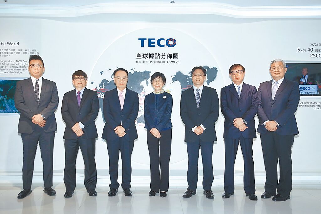 東元電機在財務(wù)、經(jīng)營團(tuán)隊，良好的投資人關(guān)係以及企業(yè)社會責(zé)任的舉措等各方面皆有杰出成果，而榮獲肯定。圖／業(yè)者提供